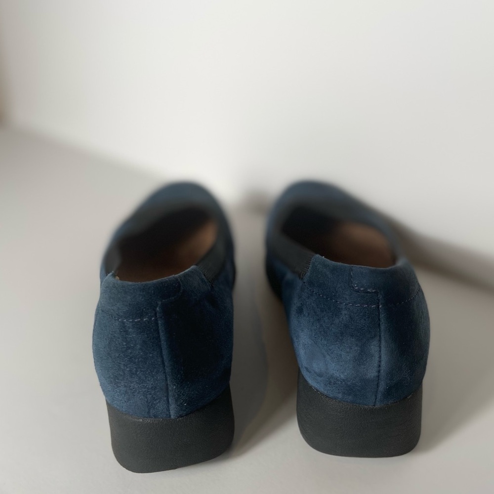 Clarks~Artisan~Daelyn Hill~Comfort~Navy Blue~Suede~Slip On Wedge~Loafer~Size 7 - Picture 7 of 13